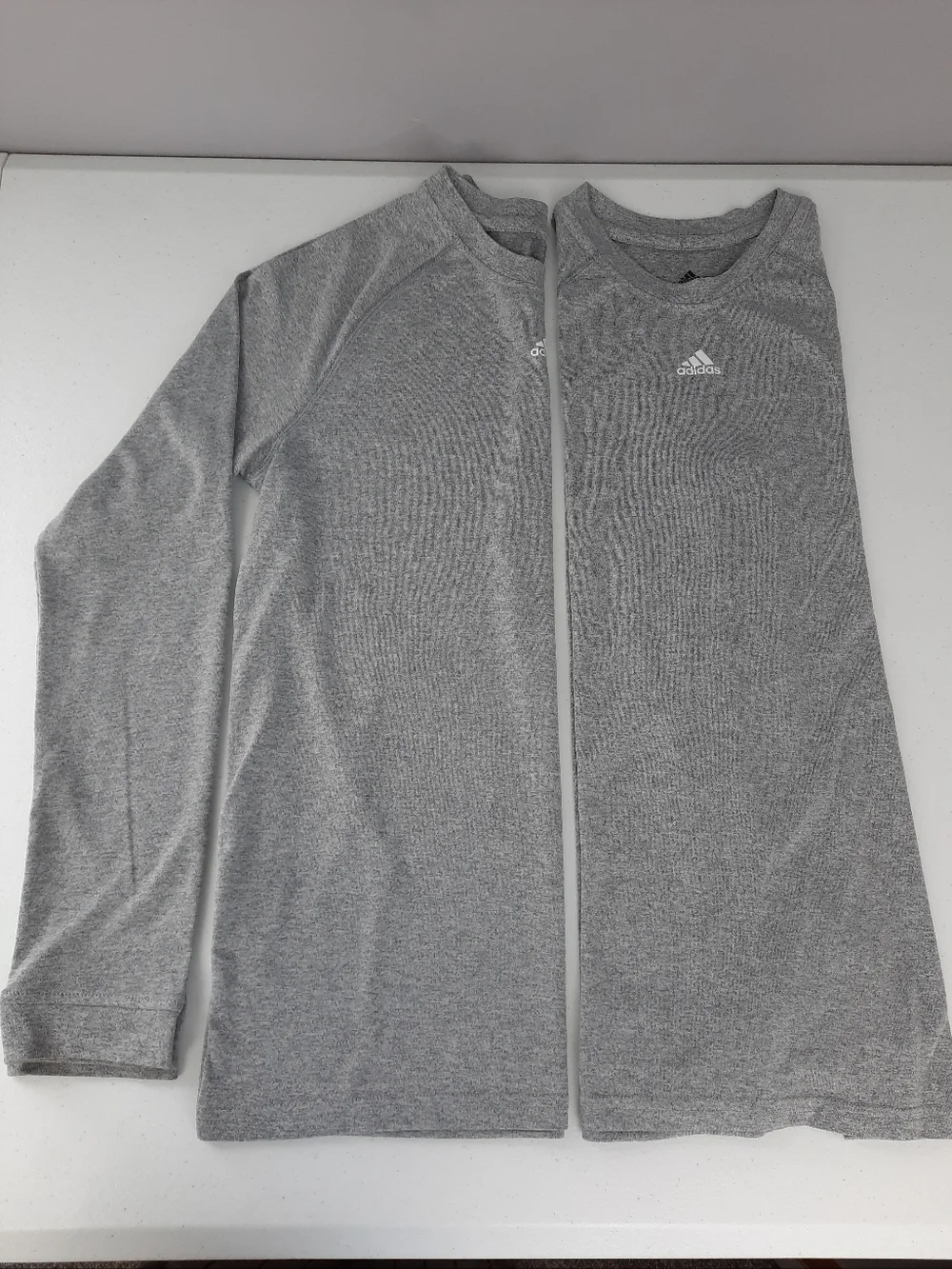 Bundle Of 2 Adidas Climalite Boys Light Gray Crewneck Long Sleeve Shirts Large